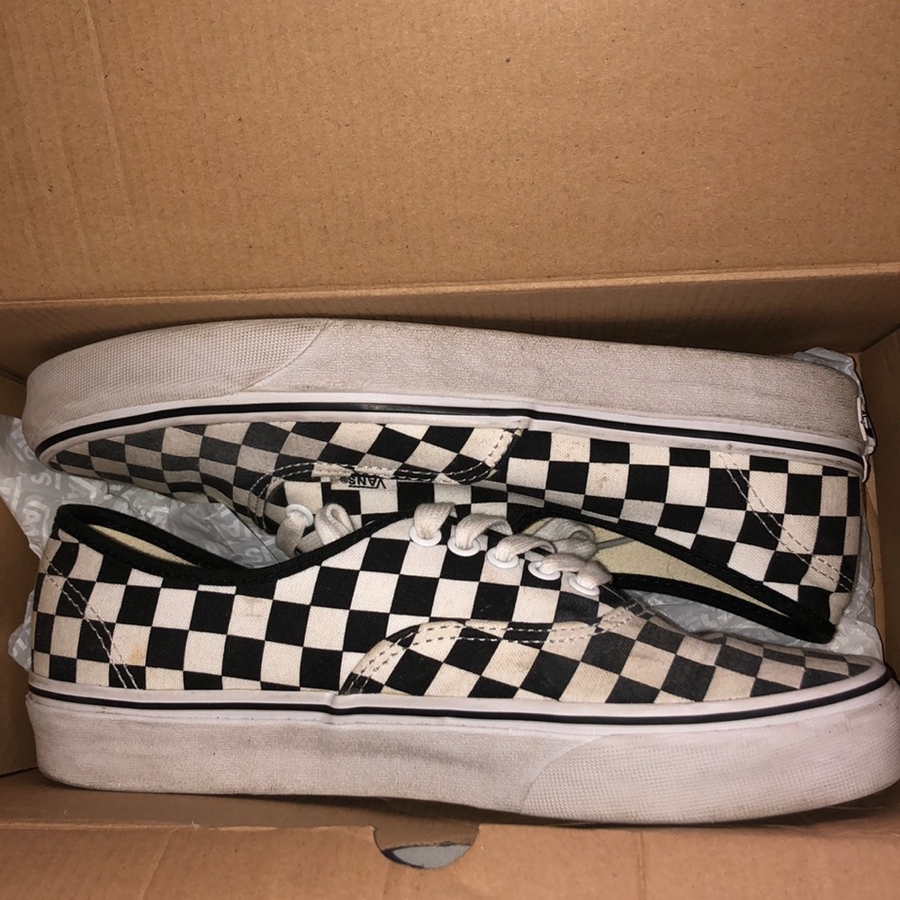 🔥VANS OLD SKOOL CHECKERED BOARD SIZE 8!!!